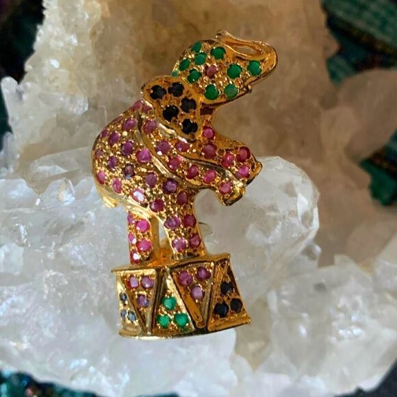 Bejeweled Circus Elephant on hind legs, in Gold-plated Silver, Mint - Picture 2 of 4